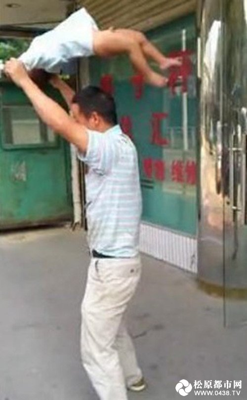 难道不怕孩子脑震荡吗？你点睇？4.jpg