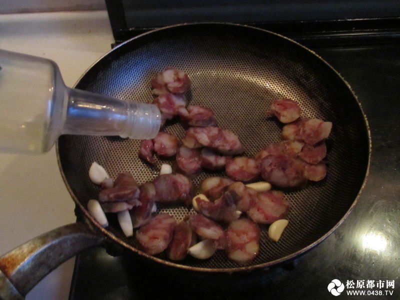 腊肠炒蒜苗2.jpg