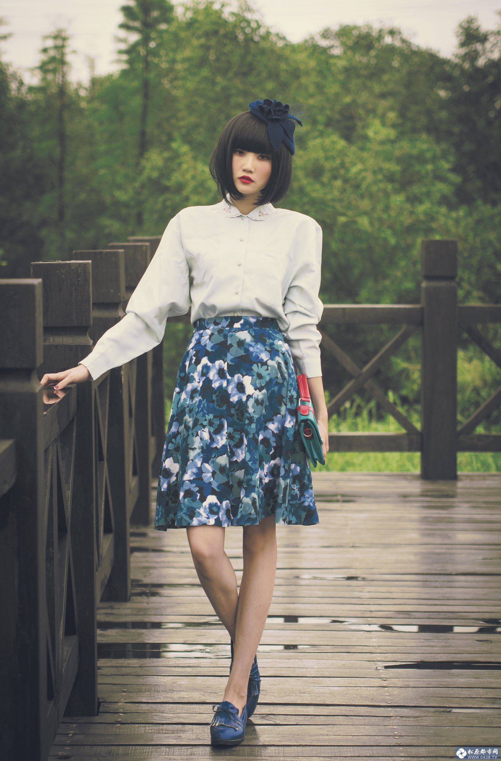 浓墨碎花清新.jpg
