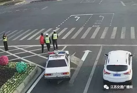 15119383981908.png